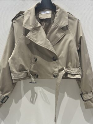 Trench corto