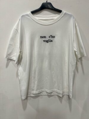 T-shirt bianca – dimensioni medie
