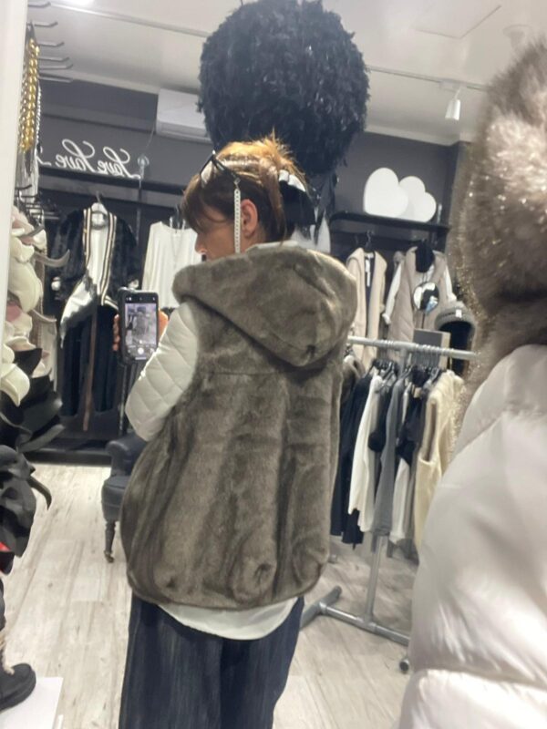 Pellicciotto smanicato