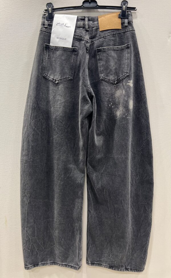 jeans moni